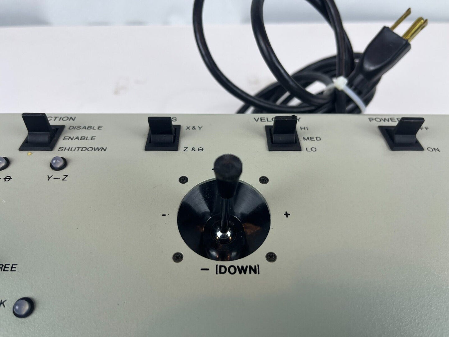 Daedal Inc Zygo Joystick Control X-Y & Z-θ Axis Model No. 008 - 1295