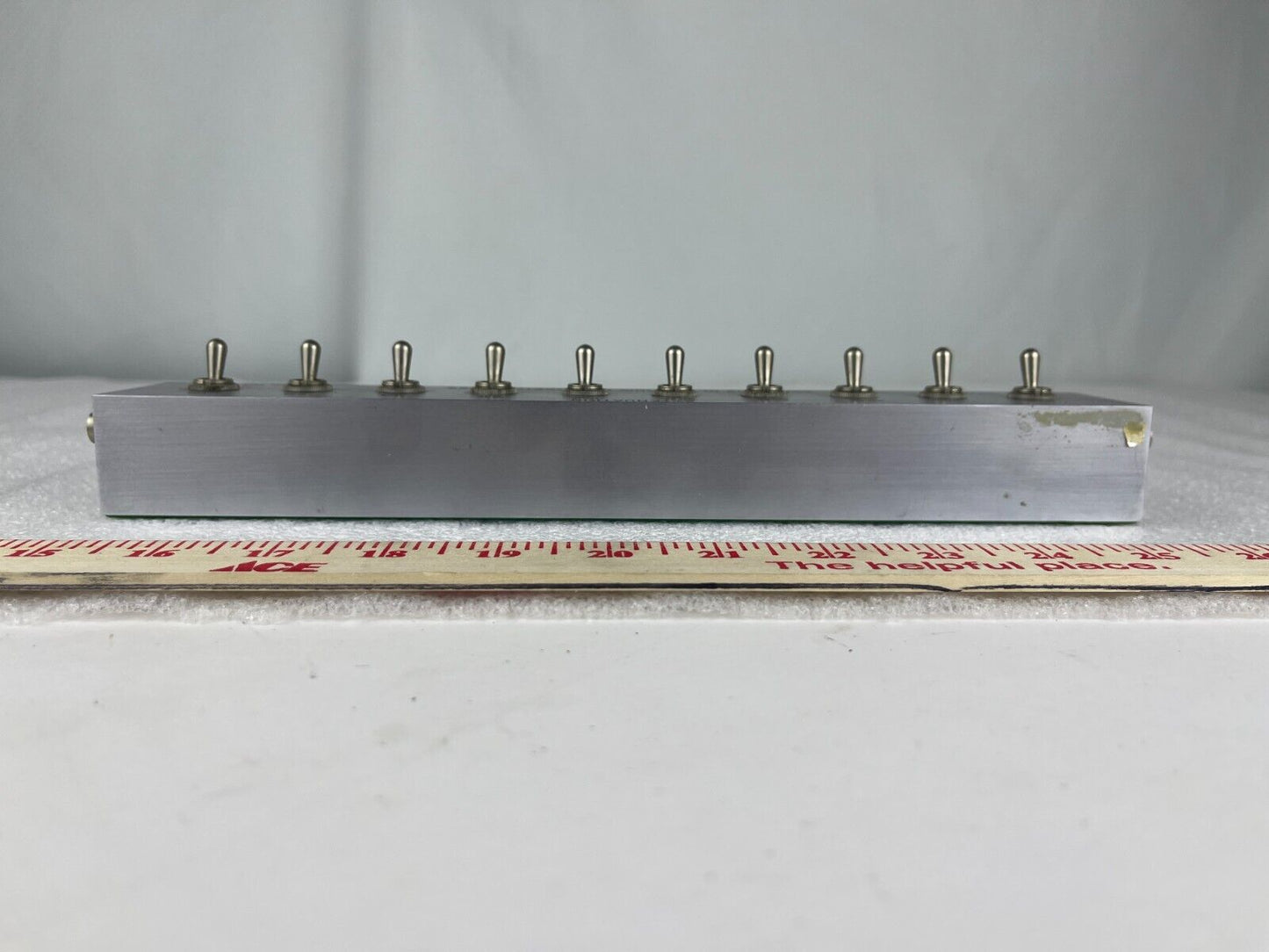 Arenberg Ultrasonic Inc. Toggle Switch Attenuator 0-122db 93 ohms Serial No. 704