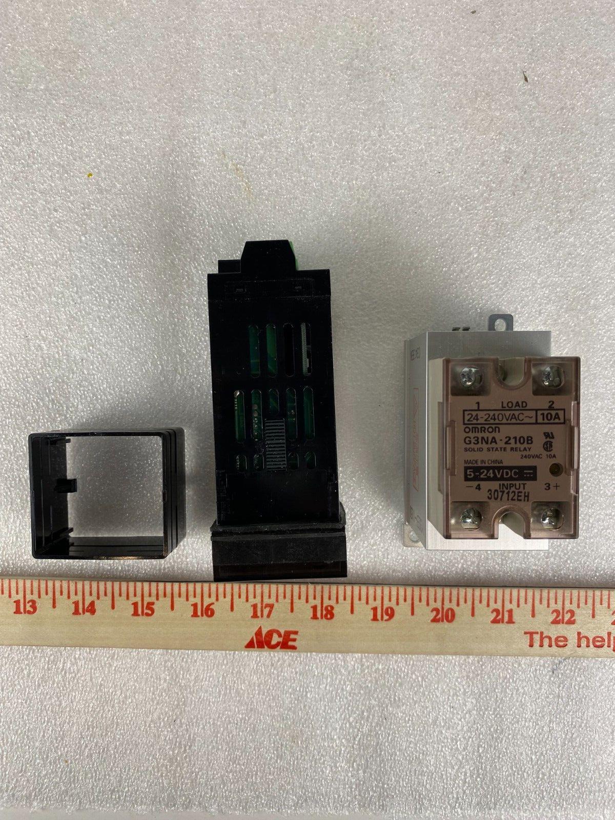OMEGA ENGINEERING CN77344-C4 TEMPERATURE CONTROLLER W/ OMRON G3NA-210B 5-24VDC