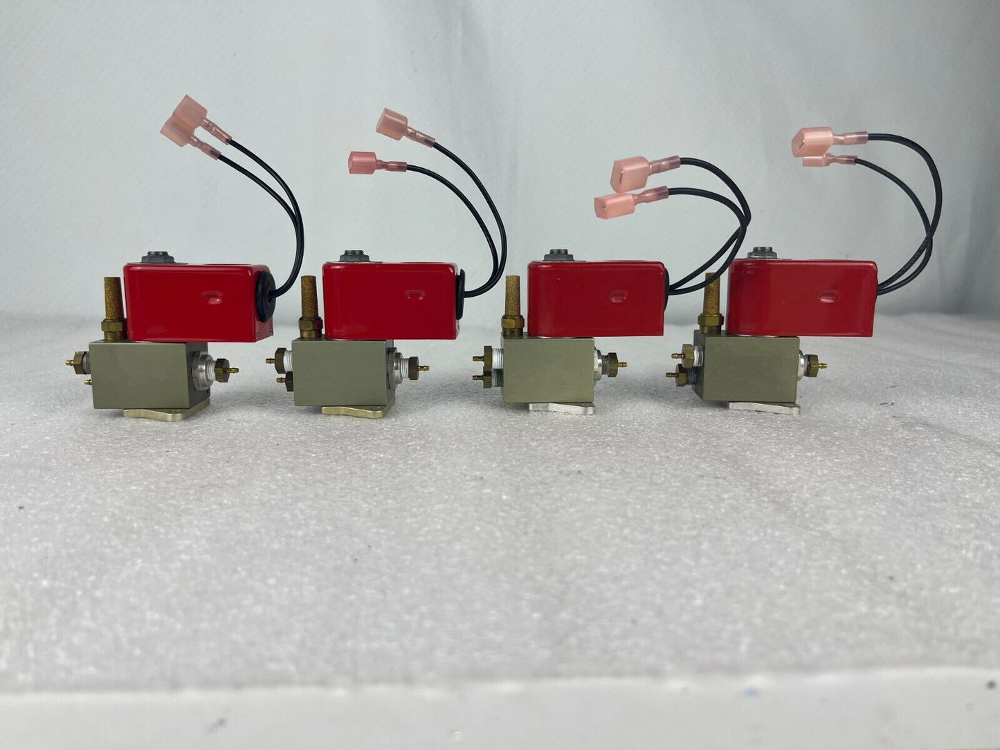 LOT OF 6 ALLENAIR SOLENOID VALVES