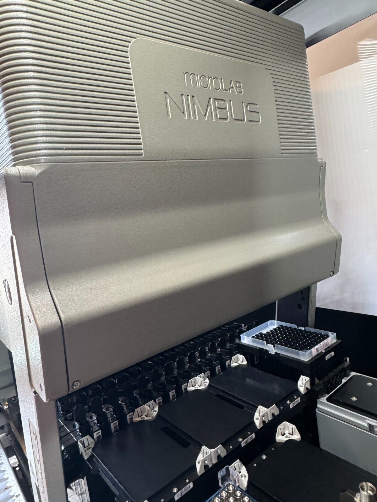 Hamilton Nimbus Liquid Handler – Model 96679-03/J with Heated Shaker & Magnet Plate