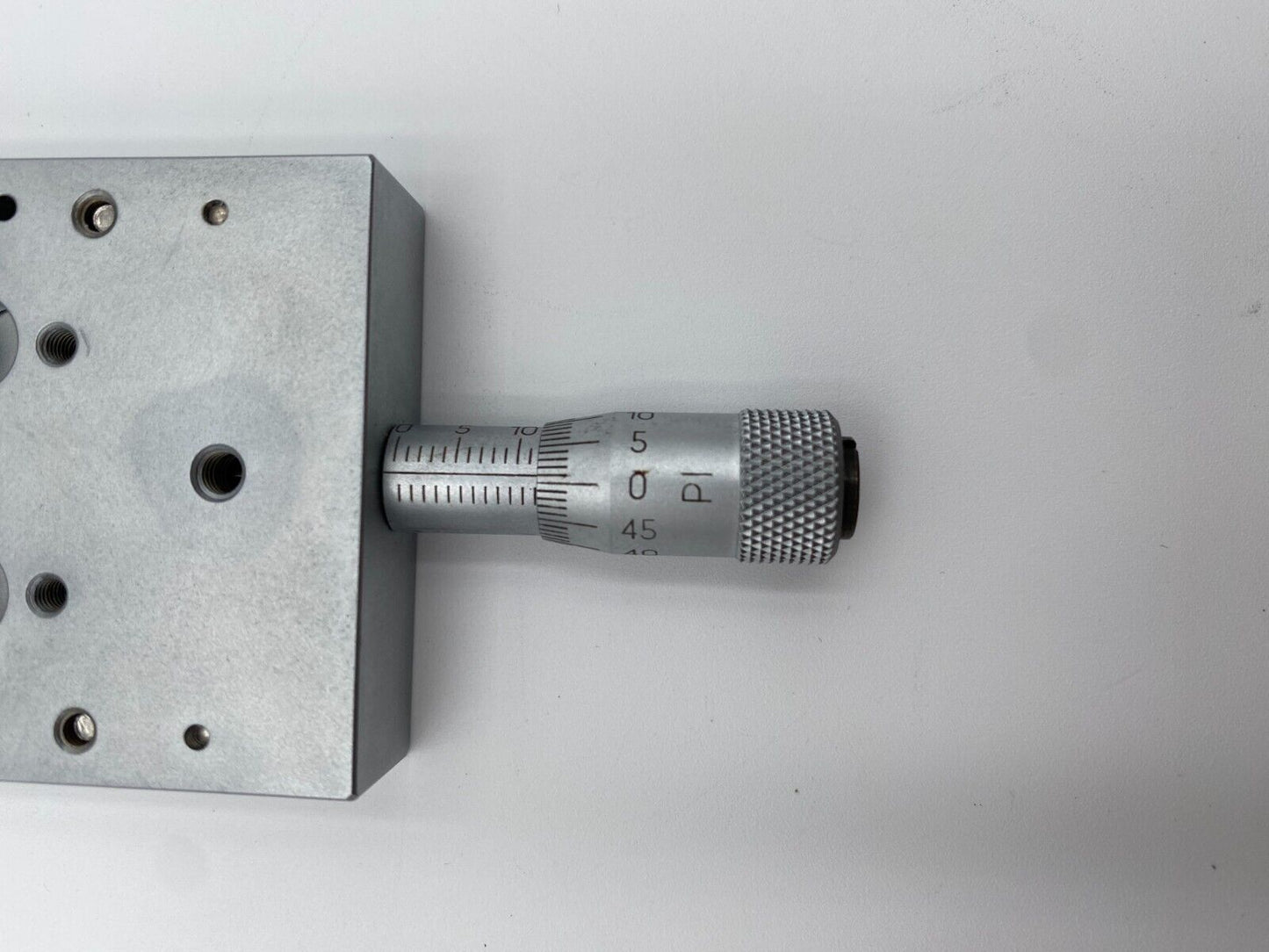 PI M-105 Series Precision Linear Translation Stage with Micrometer