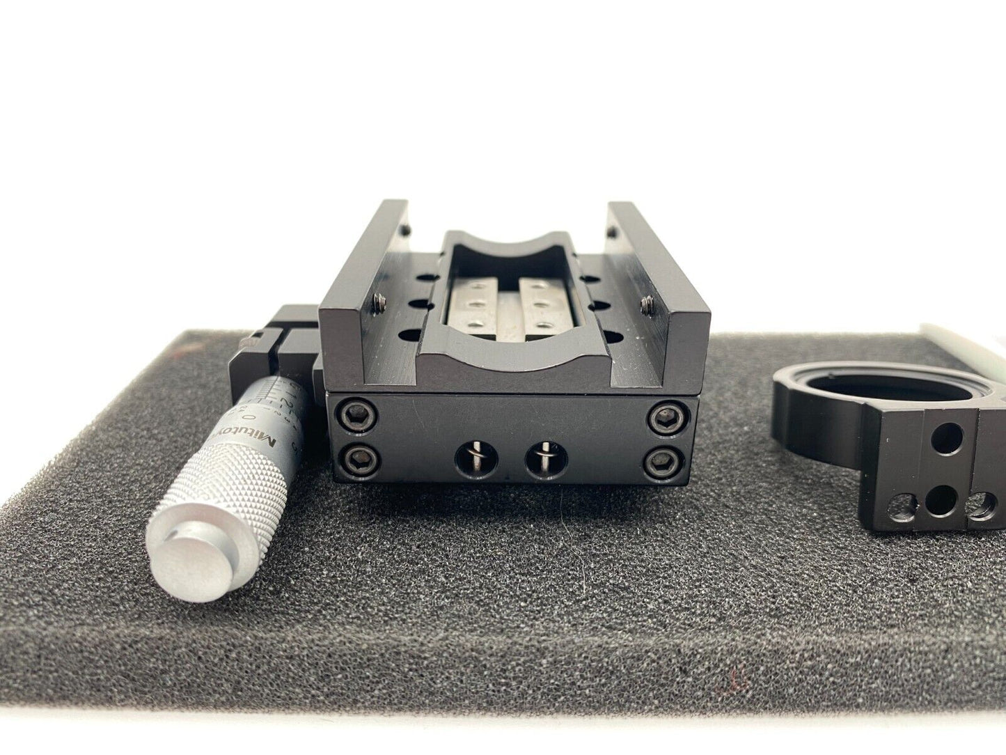 Thorlabs CT1A/M - 13 mm Travel Manual Translation Stage for 30mm & CT101 - Ø1"