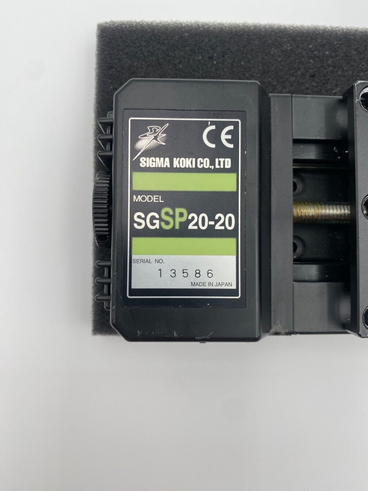 SIGMA KOKI Linear Stepping Motor Stage SGSP20-20 & GSC-01 Single Axis Controller