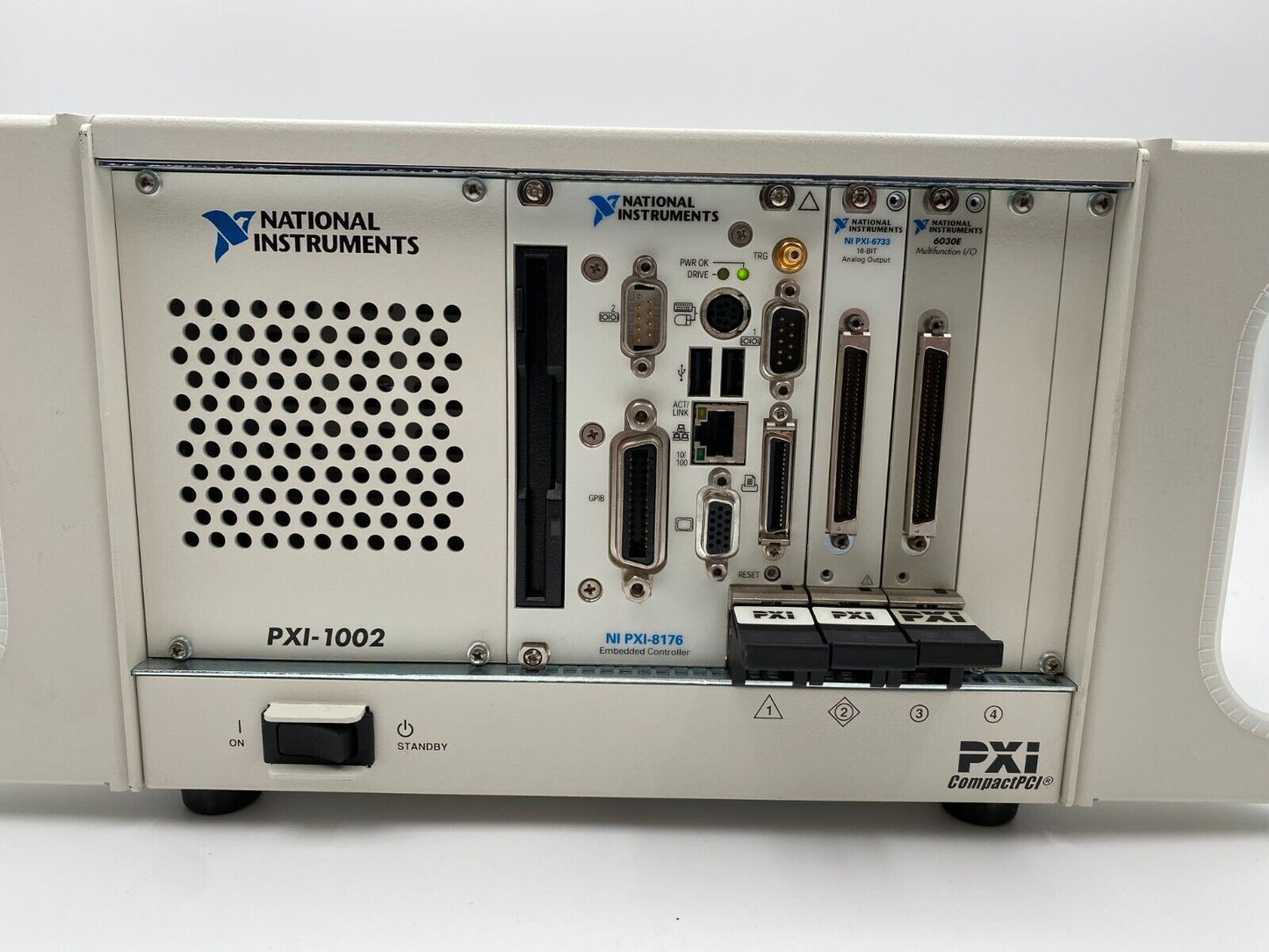 NI National Instruments PXI-1002 W/ PXI-8176 PXI-673 PXI-6030E W/ RACK MOUNT