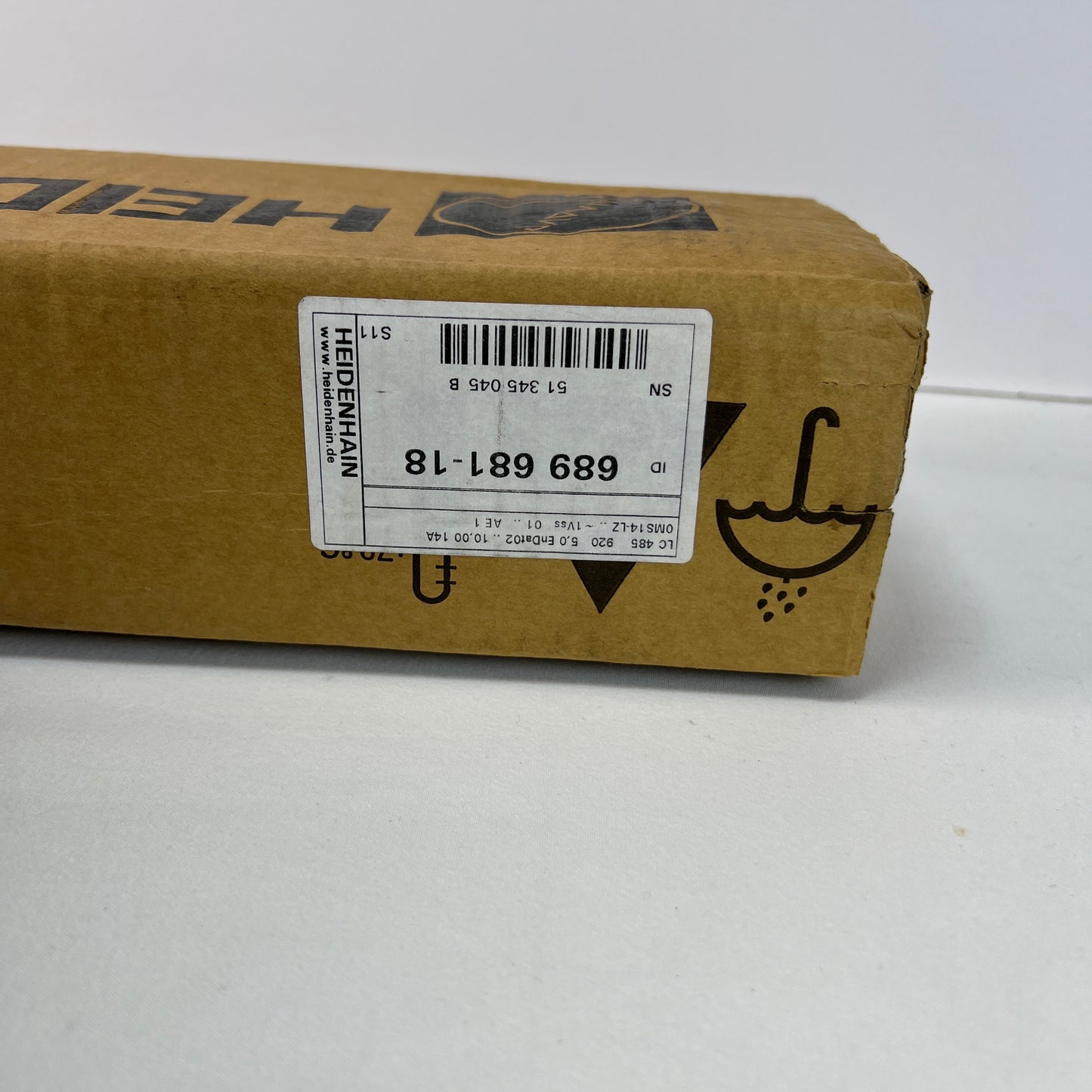 HEIDENHAIN 689681-18 Linear Encoder LC 485 920 mm Sealed New