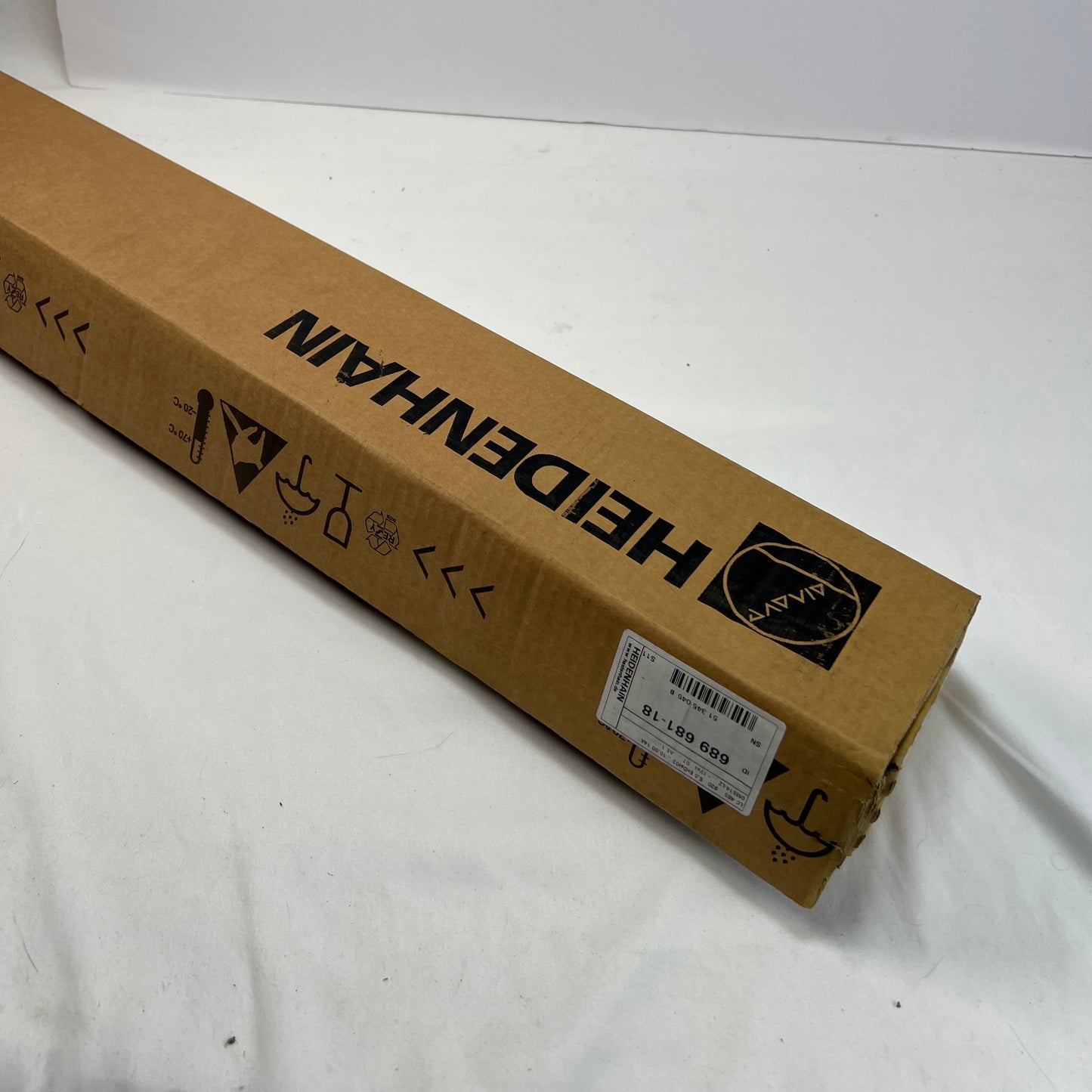 HEIDENHAIN 689681-18 Linear Encoder LC 485 920 mm Sealed New