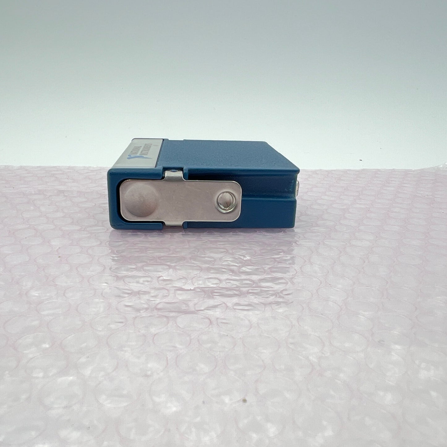 National Instruments NI 9482 cDAQ