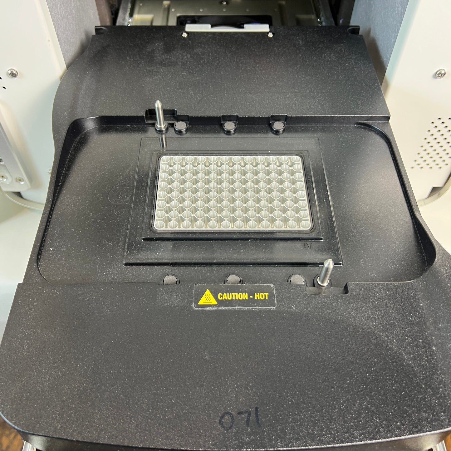Applied Biosystems QuantStudio Dx Real-Time PCR Instruments 4470660 - Tested