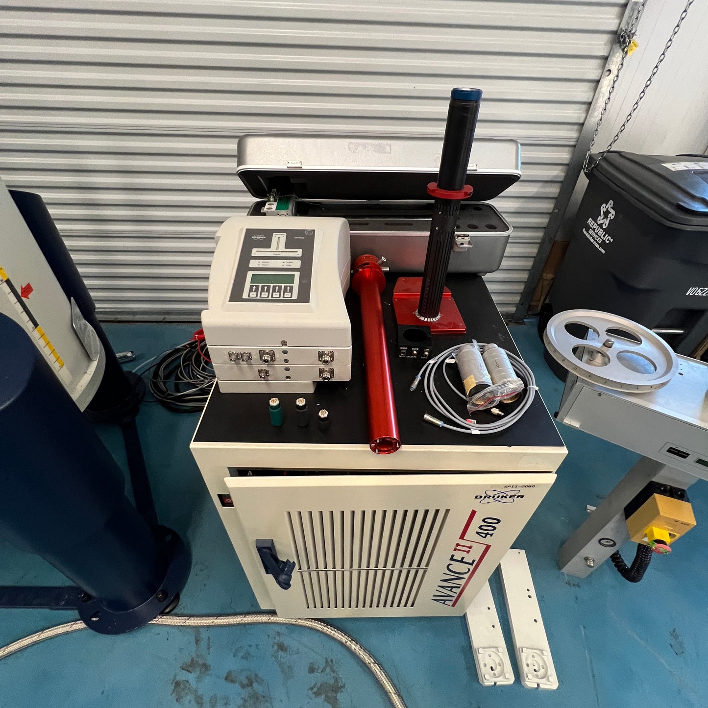 Bruker Avance II 400 NMR Spectrometer – UltraShield Plus 400MHz – BBO Probe – HPPR/2