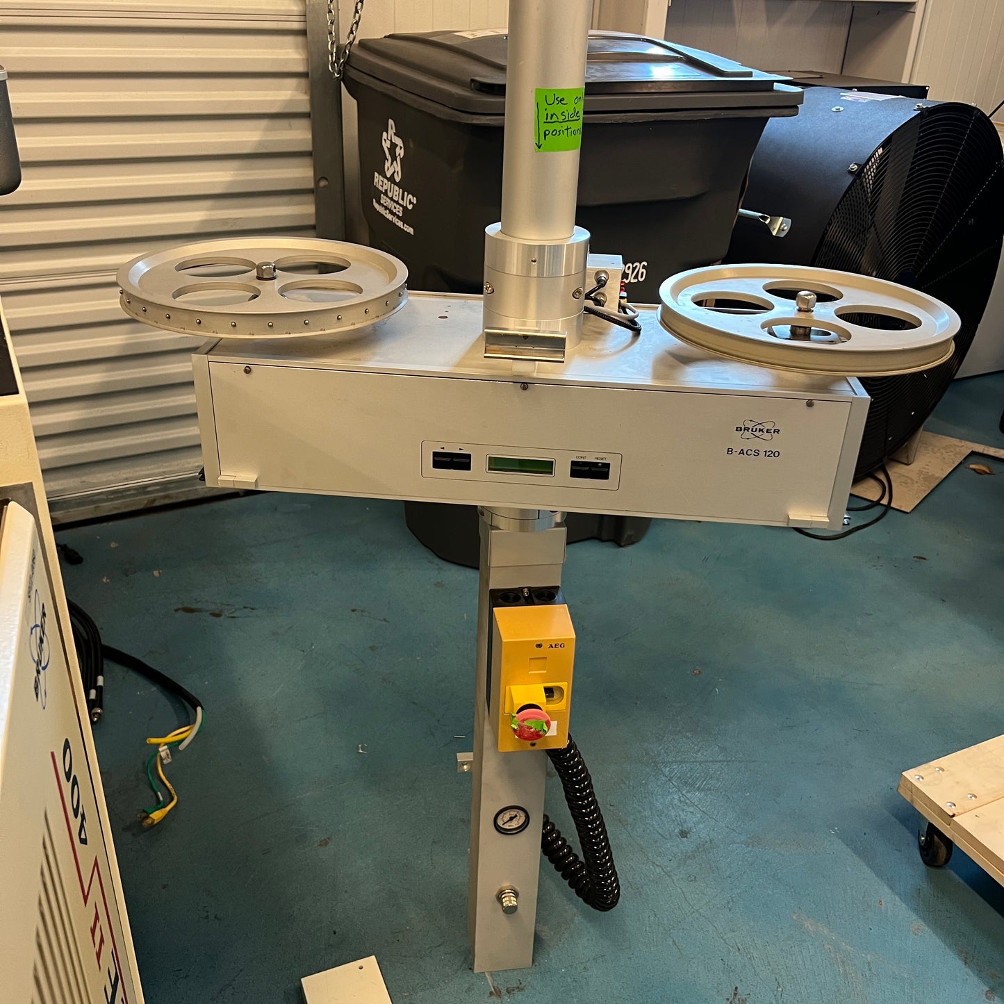 Bruker Avance II 400 NMR Spectrometer – UltraShield Plus 400MHz – BBO Probe – HPPR/2