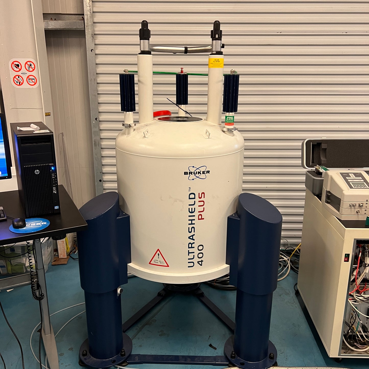 Bruker Avance II 400 NMR Spectrometer – UltraShield Plus 400MHz – BBO Probe – HPPR/2