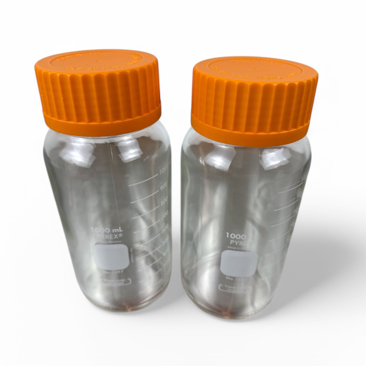 Lot of 2 Corning Pyrex 1000mL Glass Lab Bottles – Wide Mouth – Orange Caps – No. 1397