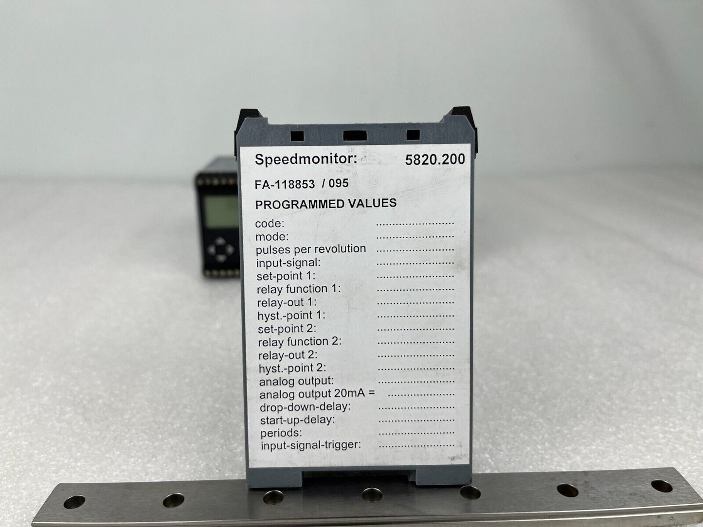 Rheintacho 5820.200 CRRA Speed Monitor 18–36VDC (Powers On)