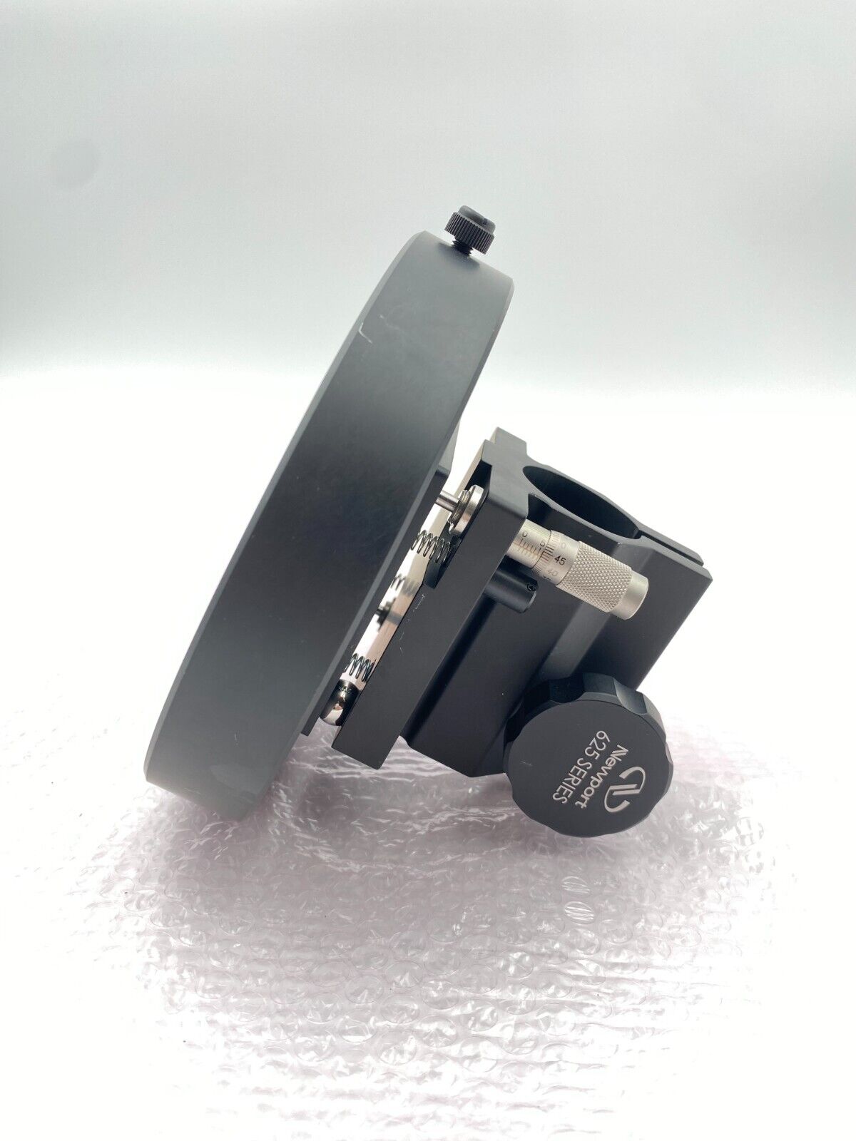 Newport 625 Series Mirror Mount, 1.5 in. Post Mounted, 6.0 in. Micrometer