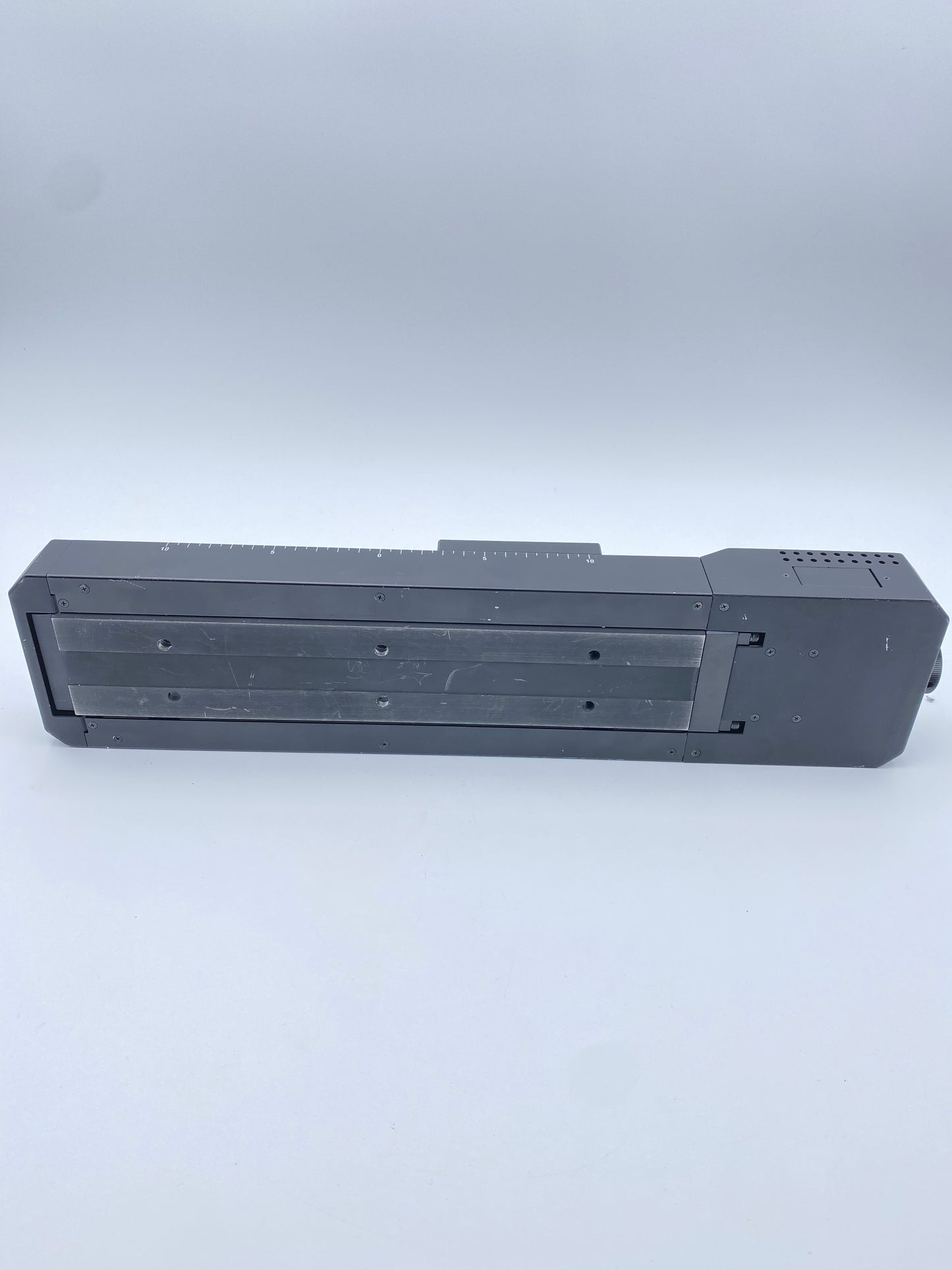 Sigma Koki Linear Stepping Motor Travel Stage SGSP33-200