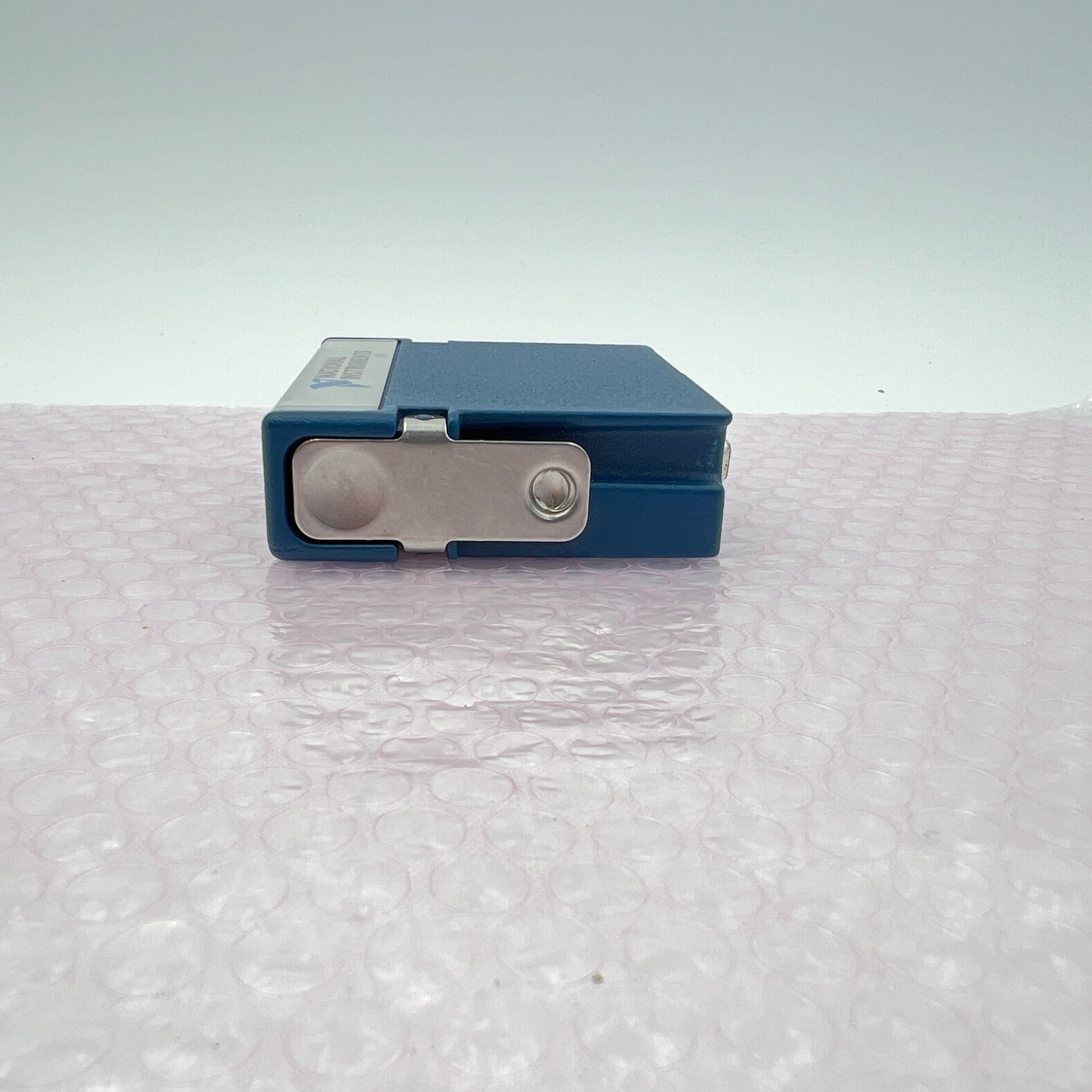 National Instruments NI 9482 cDAQ