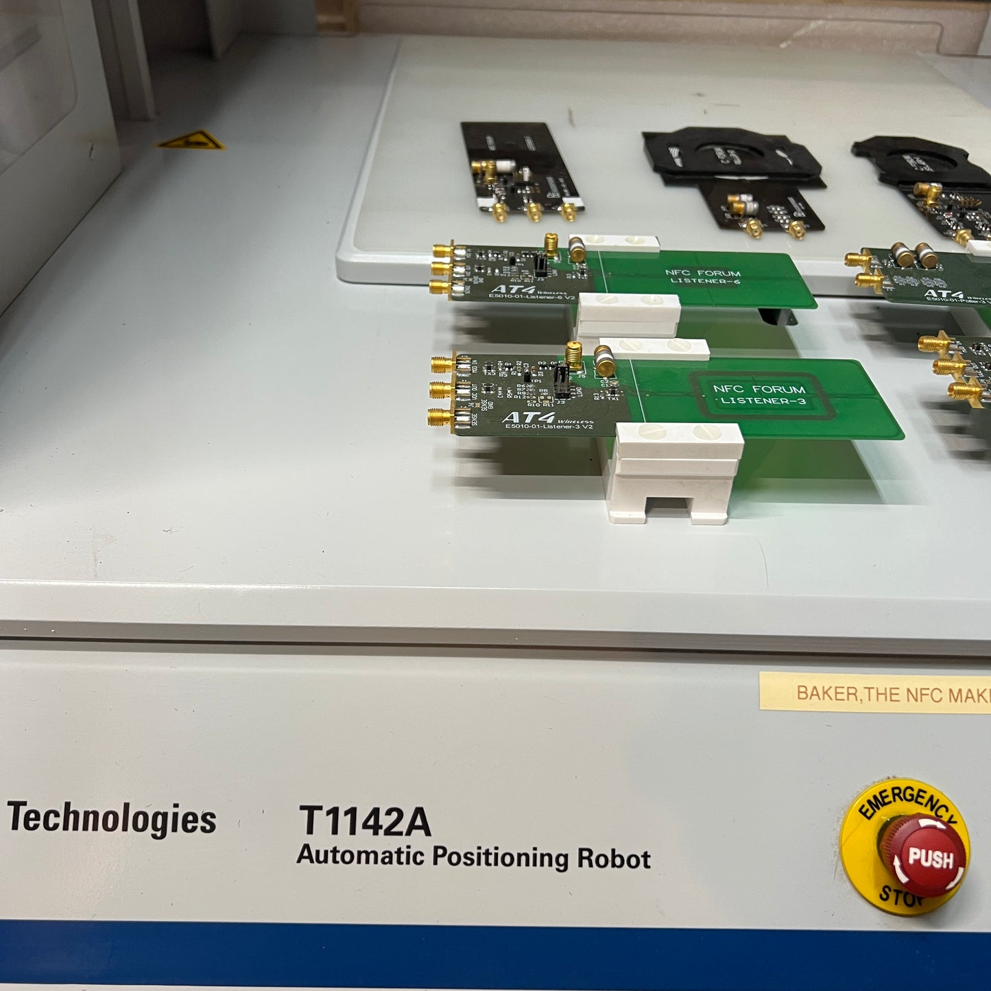 Agilent T1142A Automatic Positioning Robot & Agilent T1141A RFID HF Test Set