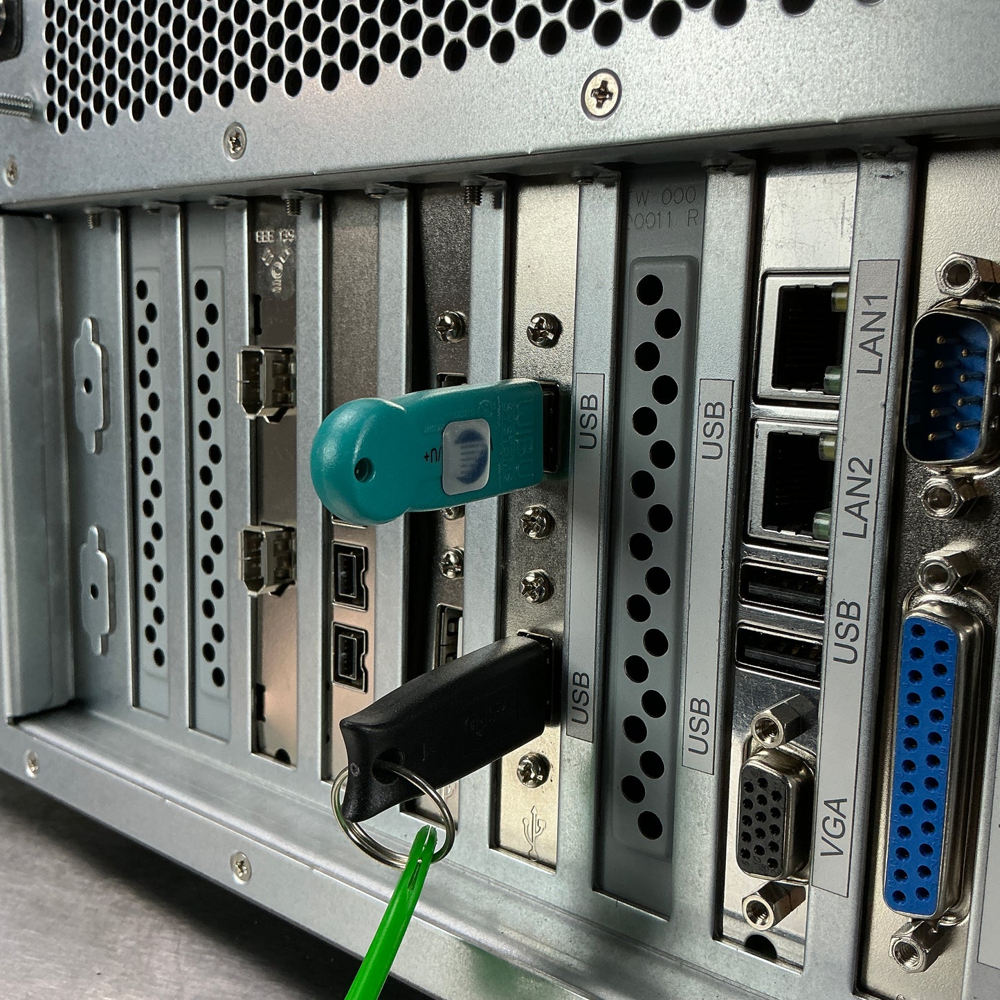 Cascade Microtech BlueRay 200 Probe Bench PC w/ Software & Kernel Controller