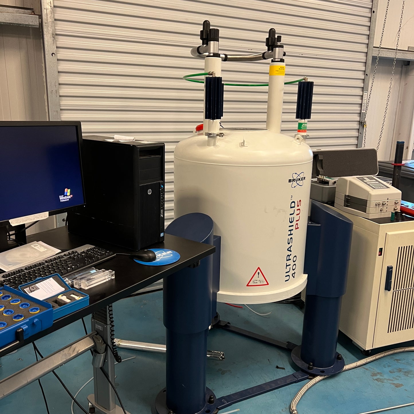 Bruker Avance II 400 NMR Spectrometer – UltraShield Plus 400MHz – BBO Probe – HPPR/2